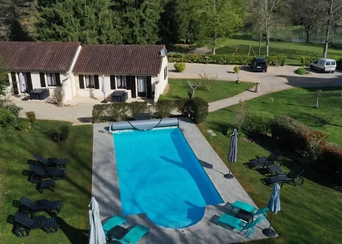 Bambou - Mas Du Ponteil بيت للعطل