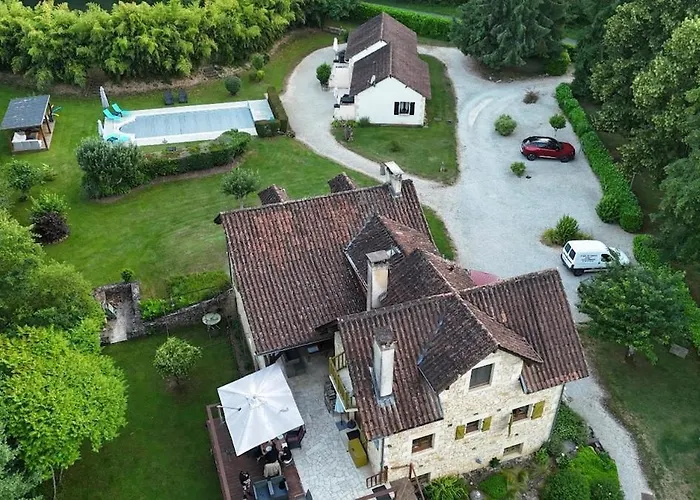 Bambou - Mas Du Ponteil بيت للعطل *