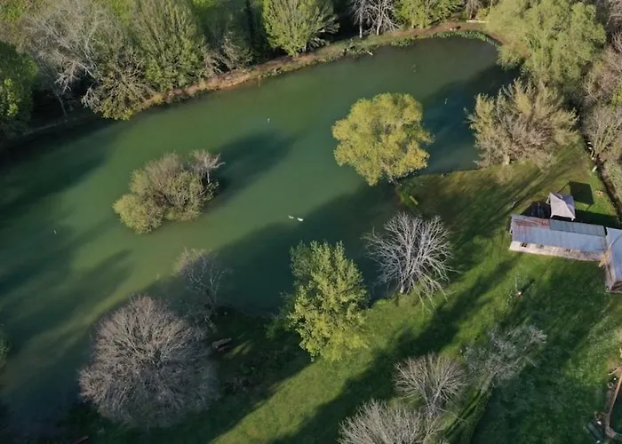 Bambou - Mas Du Ponteil بيت للعطل *